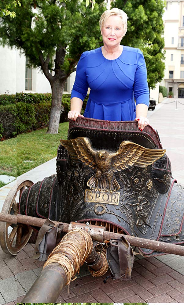 Diane Howard in Chariot